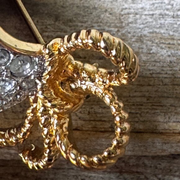 Vintage Swarovski Mask Pave Crystal Masquerade Brooch - Picture 9 of 10